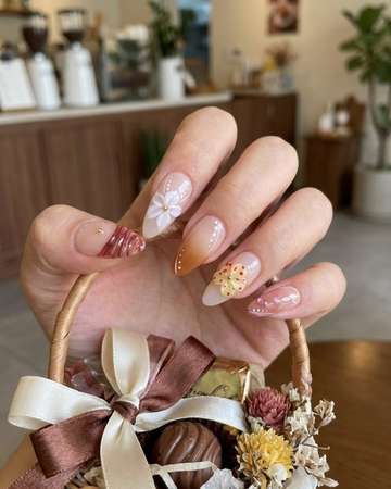 Glitify Strawberry Bloom Nails