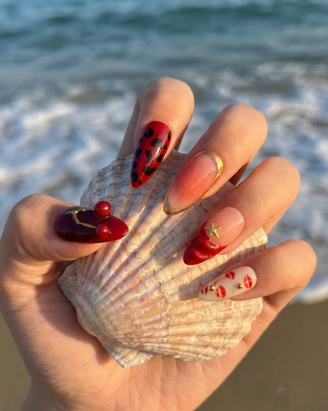Glitify Cherry Noir Nails