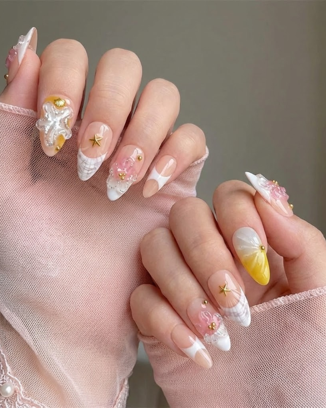 Glitify Starfish Glow Nails