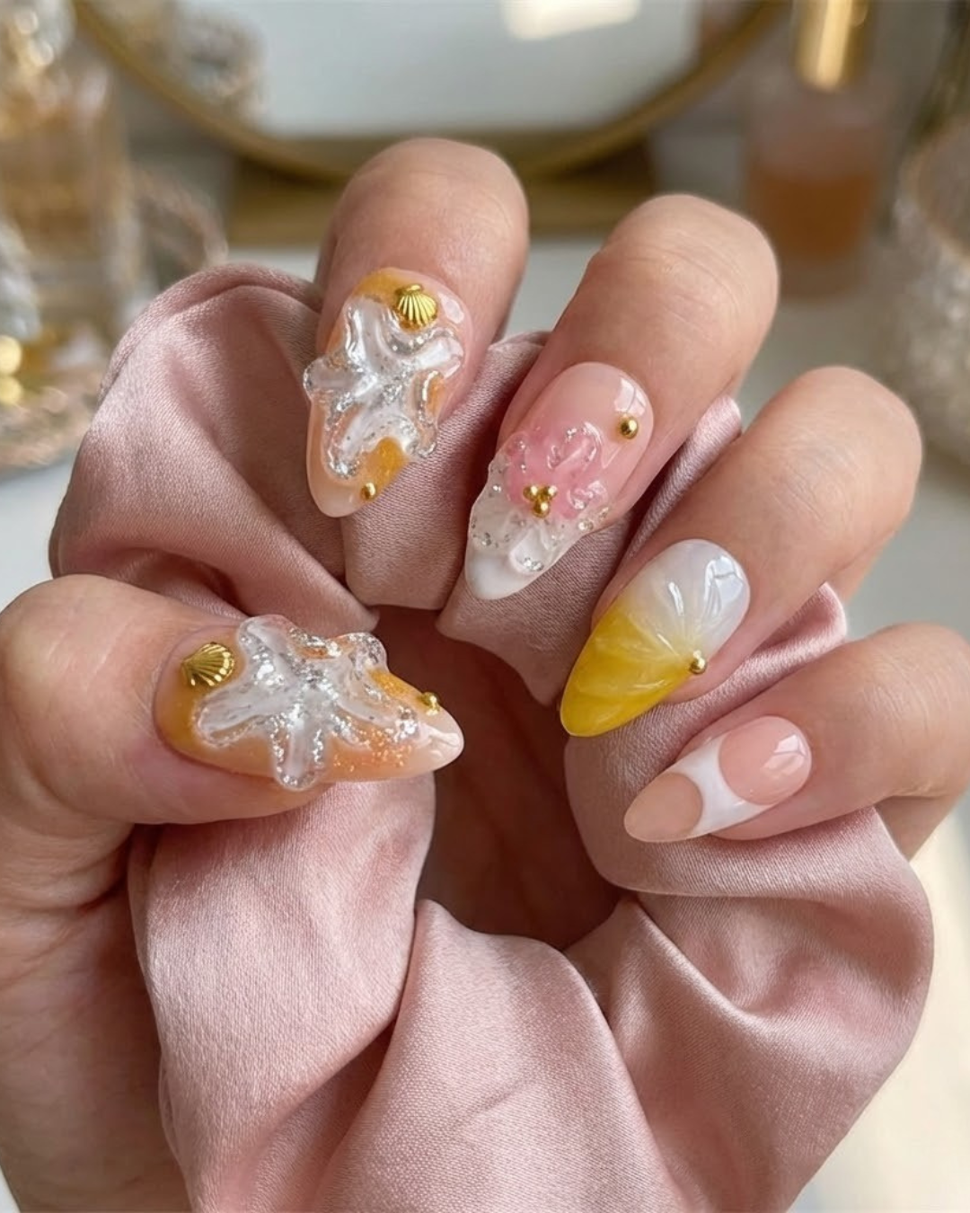 Glitify Starfish Glow Nails