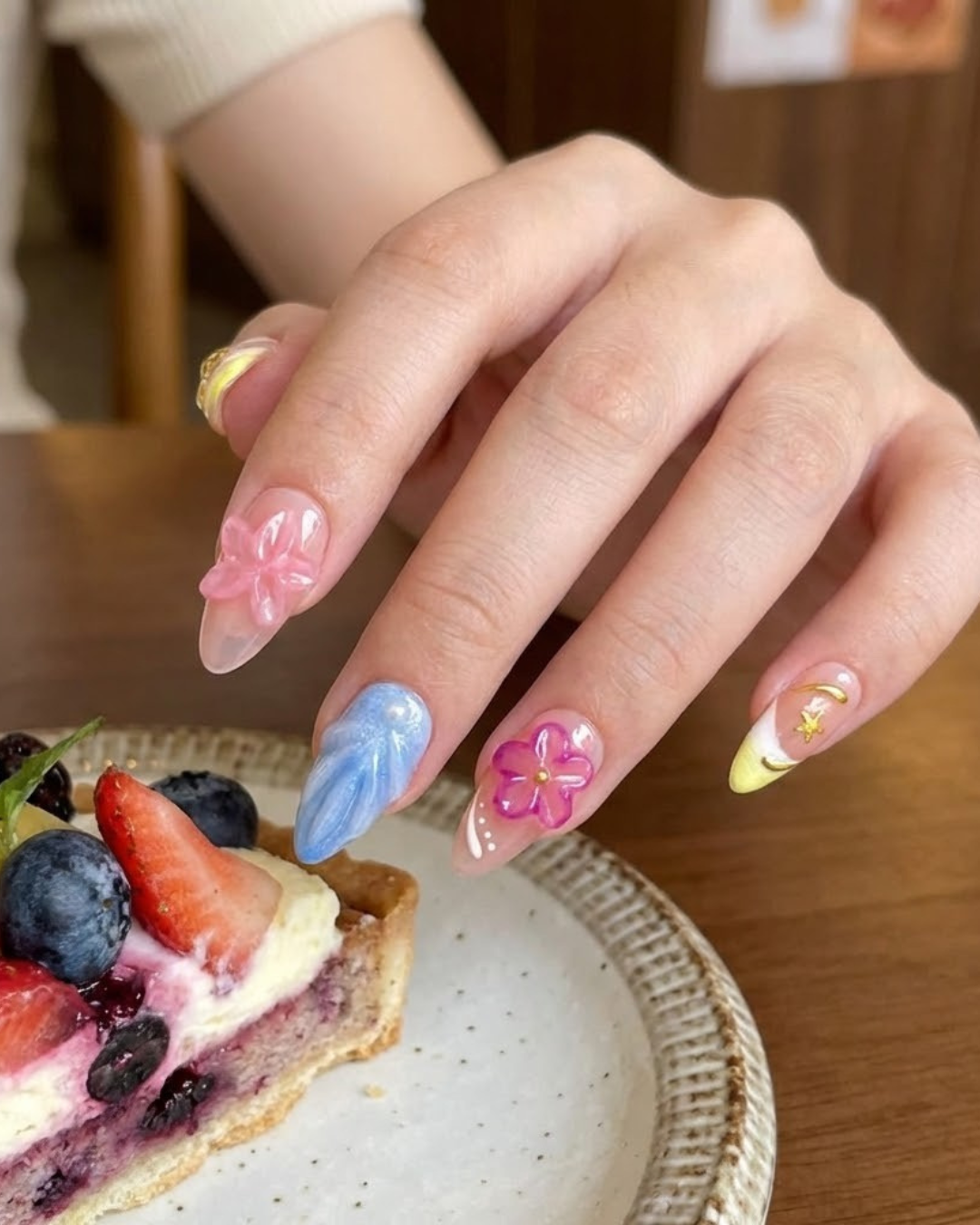 Glitify Tropic Shell Nails