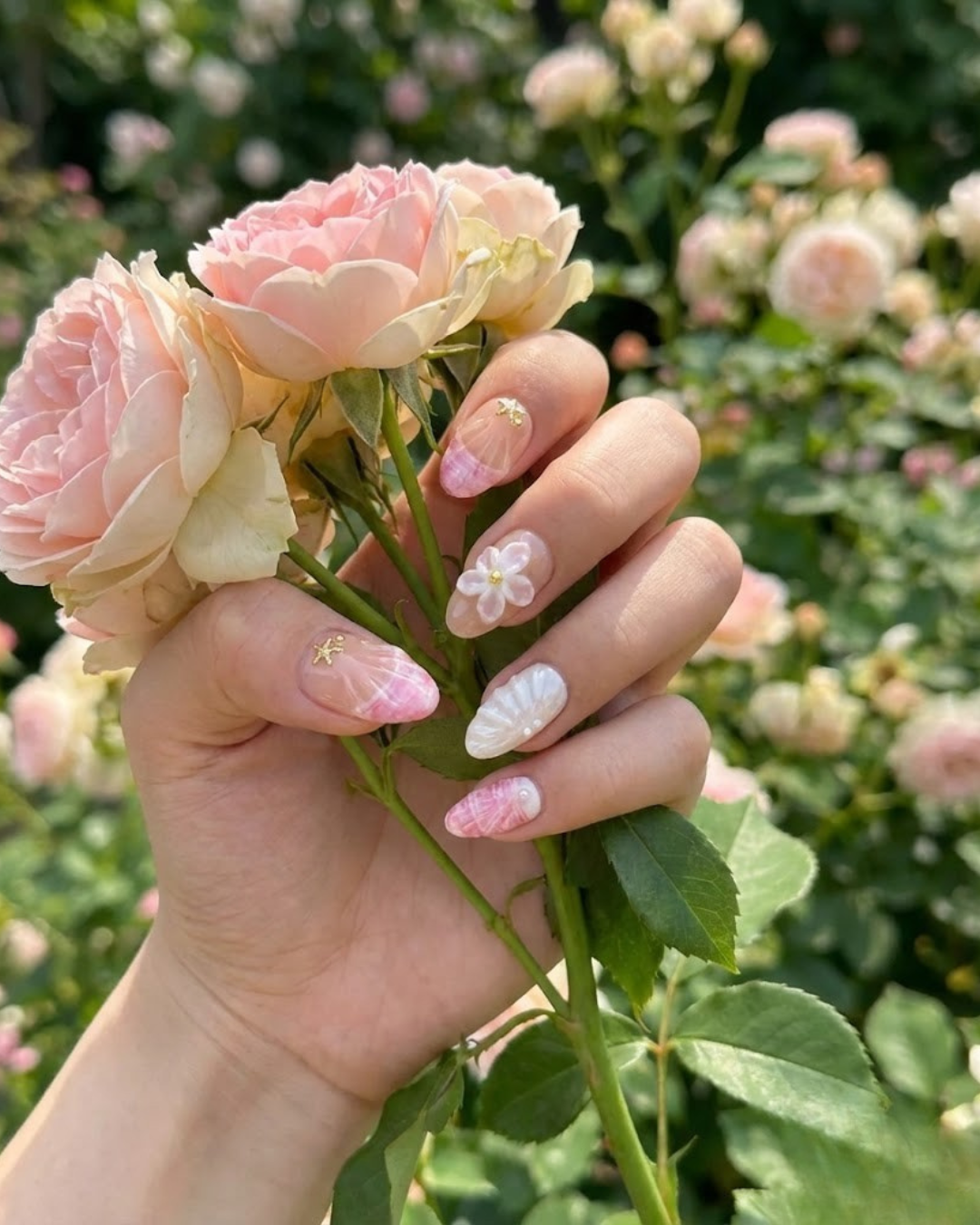 Glitify Shell Petal Nails